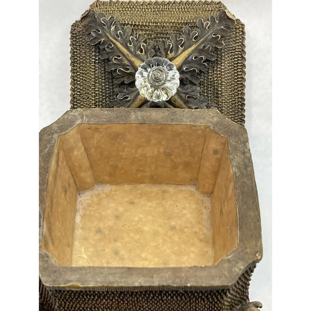 Vintage Heavy Resin with Knobed Lid Jewelry Earrings Rings‎ Trinket Box